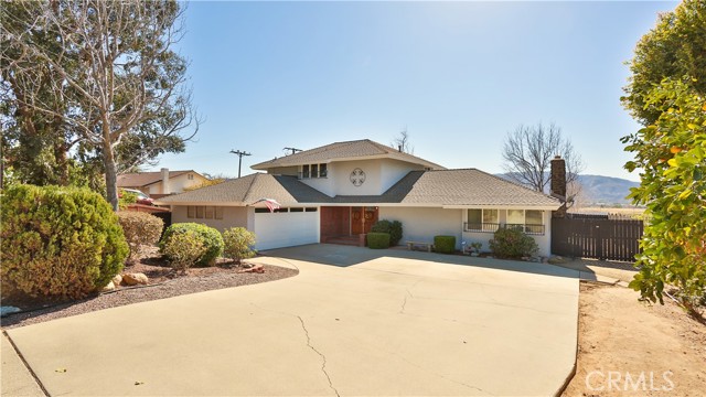 1458 Greenbriar Ave, Corona, CA 92878