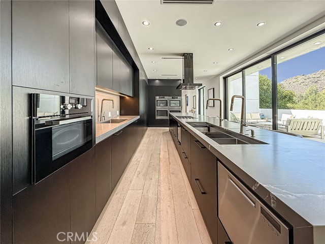 Detail Gallery Image 12 of 53 For 158 Bell Canyon Rd, Bell Canyon,  CA 91307 - 6 Beds | 6/1 Baths