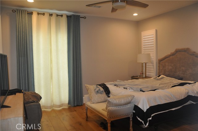 100 Rusina, Irvine CA: https://media.crmls.org/medias/8662d51d-6a42-430f-ba92-55945cab1553.jpg