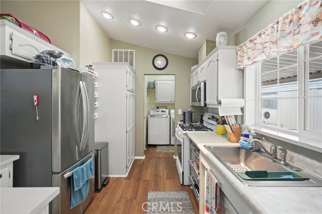 Detail Gallery Image 13 of 27 For 11401 Topanga #73,  Chatsworth,  CA 91311 - 3 Beds | 2 Baths