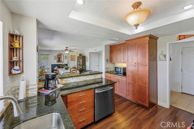 22075 Naples Drive, Moreno Valley CA: https://media.crmls.org/medias/8663e94b-e9c8-40ad-9553-c711d1939df8.jpg