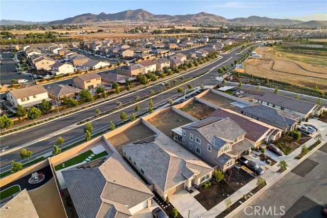 Image 52 of 60 For 431 Daniella Way