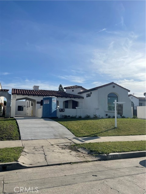 Detail Gallery Image 8 of 9 For 2230 73 St, Los Angeles,  CA 90047 - 2 Beds | 1 Baths