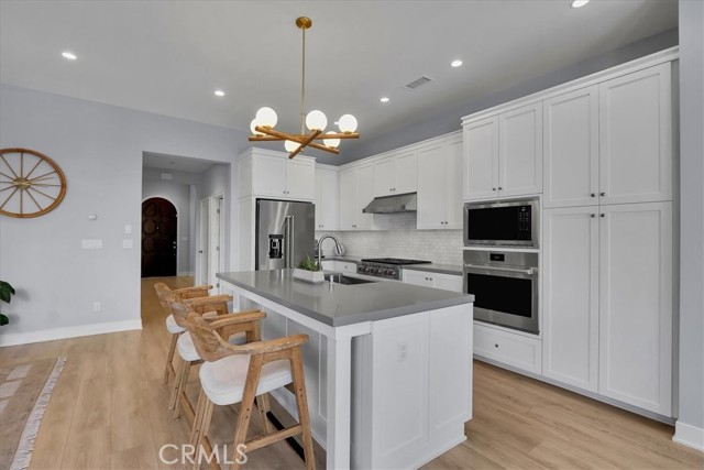 185 Plum Lily, Irvine CA: https://media.crmls.org/medias/866517e4-e857-47c0-967e-47a6f6d2f67c.jpg