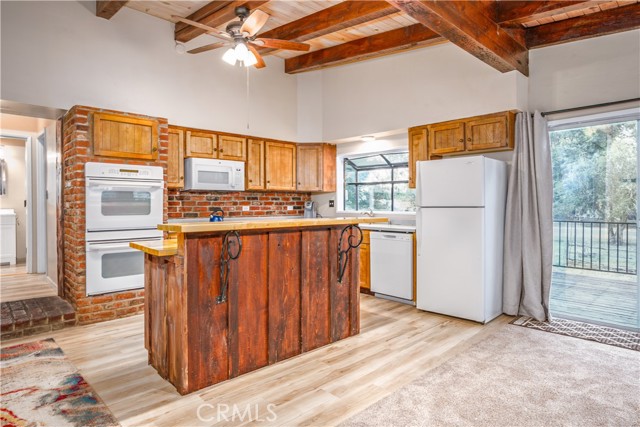 206 E Mcdowell Avenue, Alturas CA: https://media.crmls.org/medias/8665831f-bbb7-4a6d-bc51-c5e33d9a4003.jpg