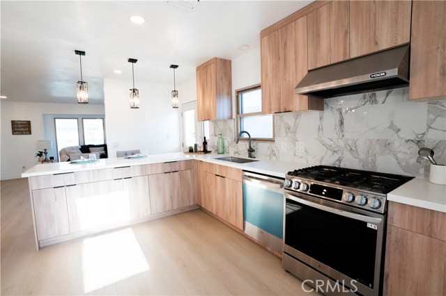 Detail Gallery Image 7 of 38 For 9821 S 8th Ave, Inglewood,  CA 90305 - 3 Beds | 2 Baths
