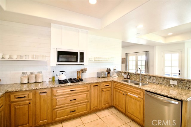 Detail Gallery Image 24 of 72 For 35159 El Dorado St, Lake Elsinore,  CA 92530 - 6 Beds | 3/1 Baths