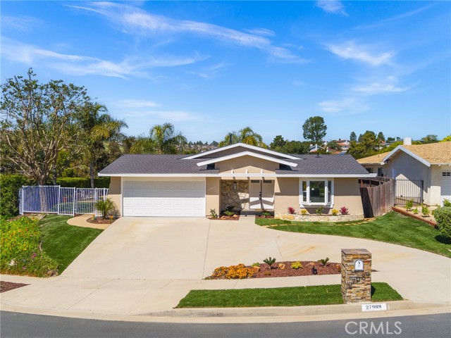 Detail Gallery Image 2 of 44 For 27989 Beechgate Dr, Rancho Palos Verdes,  CA 90275 - 4 Beds | 3 Baths