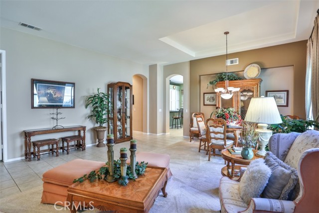 Detail Gallery Image 5 of 52 For 930 Mccall, Corona,  CA 92881 - 4 Beds | 2 Baths