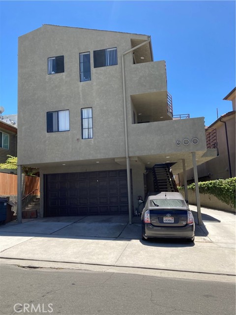 600 1st Street, Hermosa Beach, California 90254, ,Residential Income,Sold,1st,SB21189839