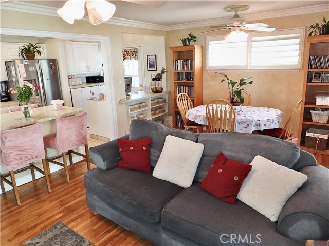 Image 16 of 43 For 6151 Wentworth