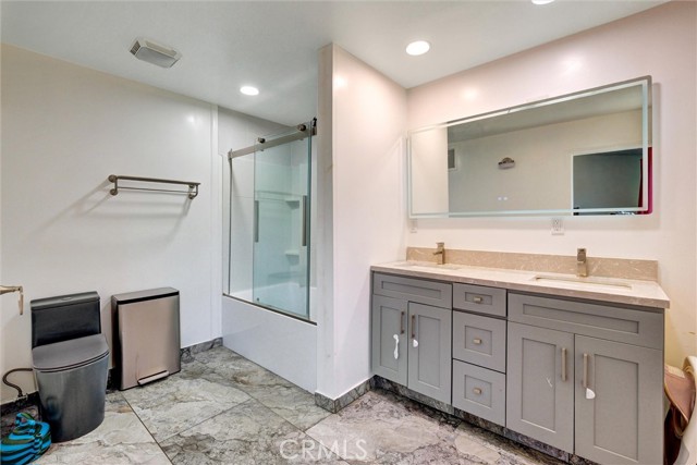 Detail Gallery Image 14 of 19 For 21308 Moneta Ave, Carson,  CA 90745 - 5 Beds | 4 Baths