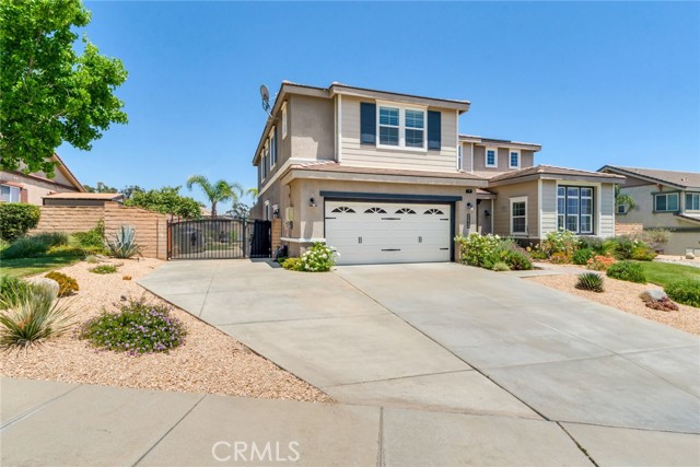 4765 Falconview Court, Fontana CA: https://media.crmls.org/medias/8669aa36-9676-43ae-af71-f7f028742533.jpg