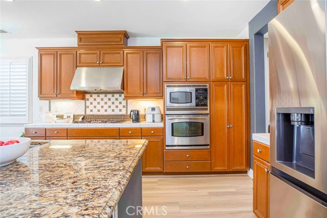10266 Horsehaven Street, Sun Valley CA: https://media.crmls.org/medias/866a2827-476a-4e39-8a0a-c9f9225340d1.jpg