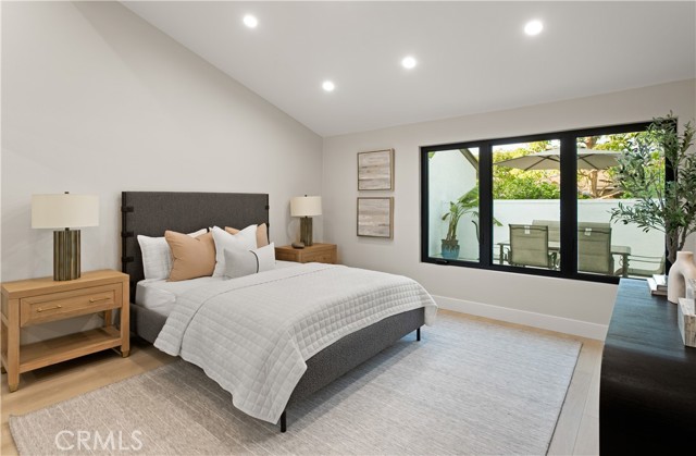 Image 20 of 27 For 10 White Water Drive