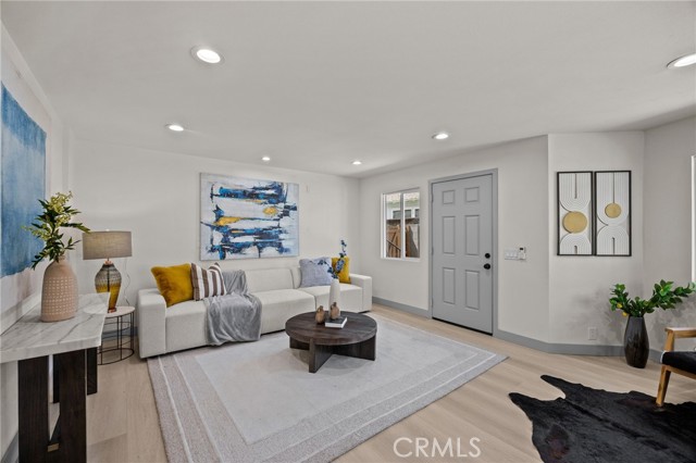 Detail Gallery Image 17 of 28 For 1520 S Olive Ave, Alhambra,  CA 91803 - 4 Beds | 3/1 Baths