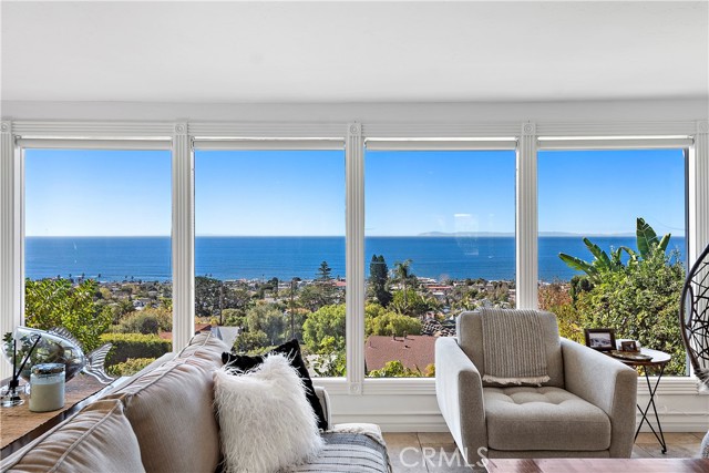 Detail Gallery Image 2 of 57 For 875 Coast View Dr, Laguna Beach,  CA 92651 - 4 Beds | 2 Baths