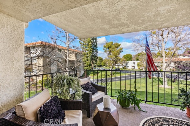 Detail Gallery Image 11 of 41 For 2394 via Mariposa W. Unit 2f, Laguna Woods,  CA 92637 - 2 Beds | 2 Baths