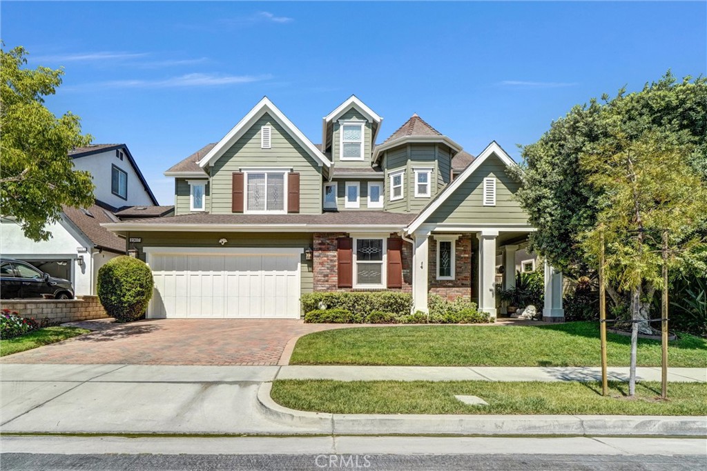1907 W Meadowbrook Drive