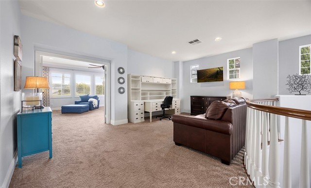 6615 Feather Drive, Huntington Beach CA: https://media.crmls.org/medias/866bdd0d-20ee-4c2e-b527-38ed5959bc00.jpg