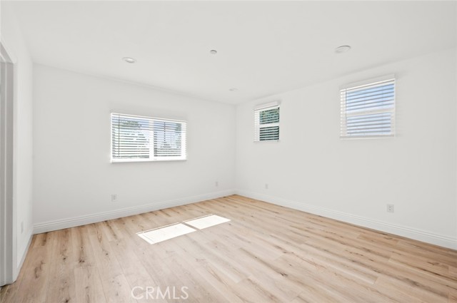 939 E 97th Street, Los Angeles CA: https://media.crmls.org/medias/866c4c51-fa45-483b-bd70-1e3cf8dcca05.jpg