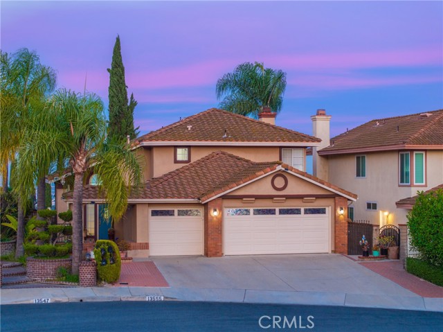 13555 Via San Remo, Chino Hills CA: https://media.crmls.org/medias/866c5652-cde4-4fbf-a371-81c79557d63d.jpg