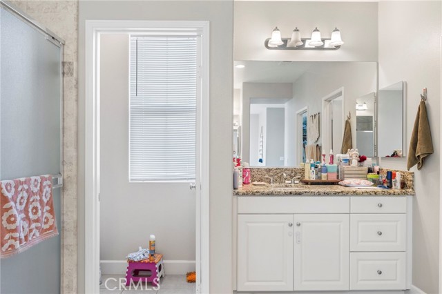 15530 Bonsai Way, Tustin CA: https://media.crmls.org/medias/866cde4c-b044-4a06-a2a1-4970714955a7.jpg