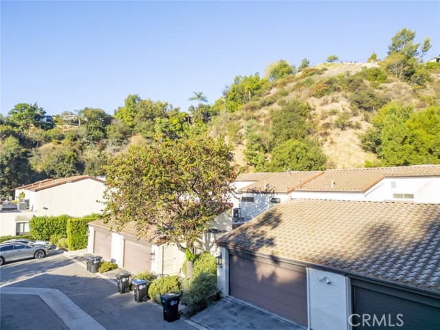 56 Glenflow Court photo 43