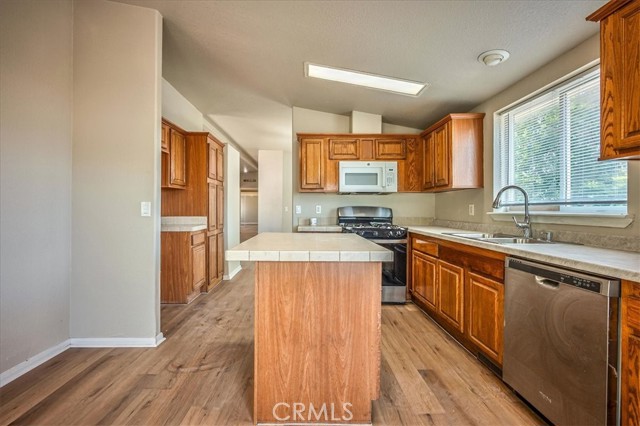 Detail Gallery Image 14 of 33 For 35340 Kafton Rd, Hemet,  CA 92544 - 3 Beds | 2 Baths