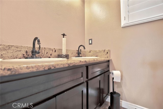 Detail Gallery Image 33 of 41 For 3107 San Luis Dr, Lancaster,  CA 93535 - 5 Beds | 3/1 Baths