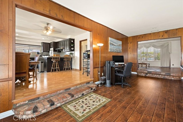 Detail Gallery Image 8 of 53 For 420 W Tichenor St, Compton,  CA 90220 - 3 Beds | 2 Baths