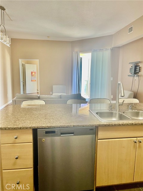 388 E Ocean Boulevard, Long Beach CA: https://media.crmls.org/medias/866f61ea-51e2-42fe-bcda-55b89f02ee9f.jpg