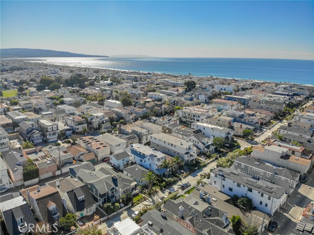 532 4th Street, Manhattan Beach, California 90266, 2 Bedrooms Bedrooms, ,1 BathroomBathrooms,Residential,Sold,4th,PV22020518