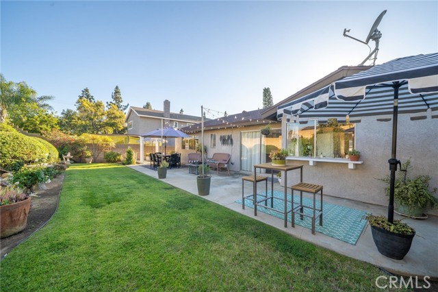 Image 35 of 39 For 5022 Burnaby