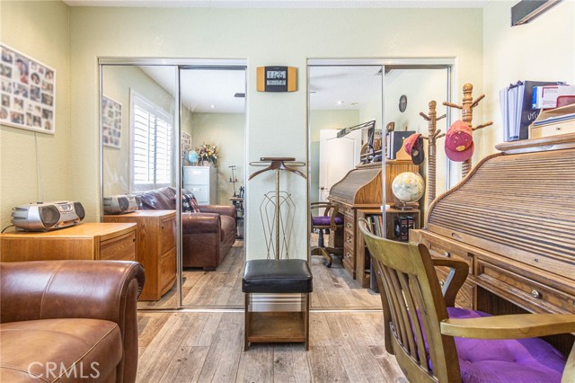 Detail Gallery Image 27 of 64 For 9735 Elsinore Rd, Oak Hills,  CA 92344 - 4 Beds | 2/1 Baths