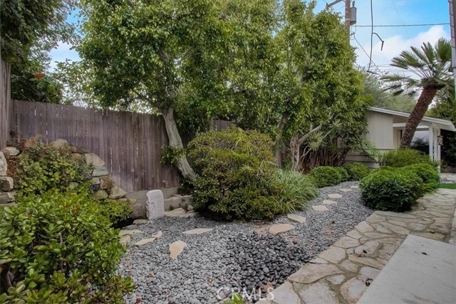 609 15th Street, Manhattan Beach, California 90266, 5 Bedrooms Bedrooms, ,1 BathroomBathrooms,Residential,Sold,15th,SB21193724