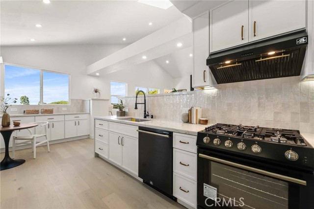 30135 Avenida Celestial, Rancho Palos Verdes, California 90275, 6 Bedrooms Bedrooms, ,3 BathroomsBathrooms,Residential,For Sale,Avenida Celestial,LG25230409