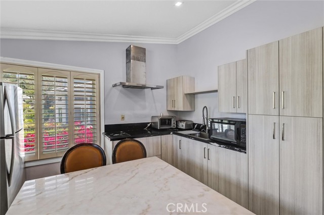 Detail Gallery Image 34 of 53 For 25432 Nottingham Ct, Laguna Hills,  CA 92653 - 5 Beds | 4/1 Baths