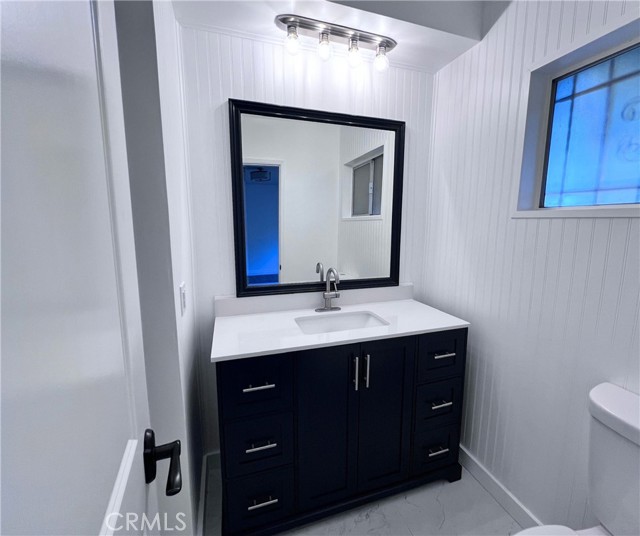 Detail Gallery Image 9 of 16 For 4515 W 137th, Hawthorne,  CA 90250 - 5 Beds | 4 Baths