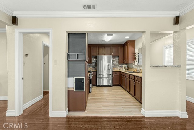 1933 W 147th Street, Gardena CA: https://media.crmls.org/medias/8671b636-1d0e-4c19-92ba-6afdfb437ba5.jpg