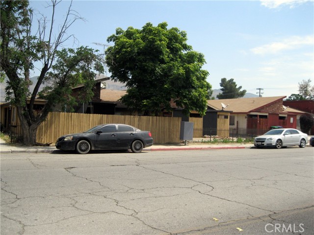 235 E 7th Street, San Jacinto CA: https://media.crmls.org/medias/86738955-cda4-4edd-85e0-b20d84db96cd.jpg