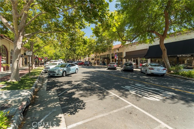 Detail Gallery Image 15 of 20 For 2373 N Indian Hill Bld, Claremont,  CA 91711 - 1 Beds | 1 Baths