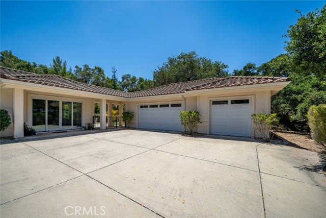 615 Sweet Donna Place, Nipomo CA: https://media.crmls.org/medias/86740693-f8b1-4e48-be85-33c41a49675e.jpg
