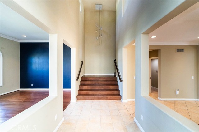 Detail Gallery Image 18 of 52 For 6 Roseleaf, Irvine,  CA 92620 - 5 Beds | 3/1 Baths