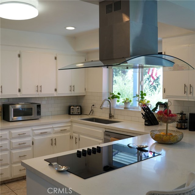 Detail Gallery Image 10 of 25 For 6769 Hillside Ln, Whittier,  CA 90602 - 4 Beds | 3/1 Baths