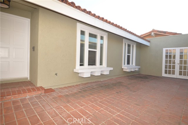 Image 3 for 9922 Cornerbrook Dr, Huntington Beach, CA 92646