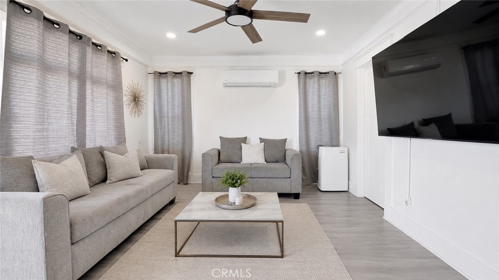 MLS #OC26113980 image #1
