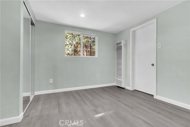 Detail Gallery Image 9 of 32 For 22789 Laurel Ln, Crestline,  CA 92325 - 1 Beds | 2 Baths