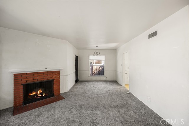 218 N Evergreen Street, Anaheim CA: https://media.crmls.org/medias/86768963-8abb-4fb5-b964-f673003e2b4b.jpg