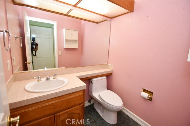 2123 Shelburne Way, Torrance CA: https://media.crmls.org/medias/8676b1b7-c02e-4442-a4d8-865a774ac922.jpg